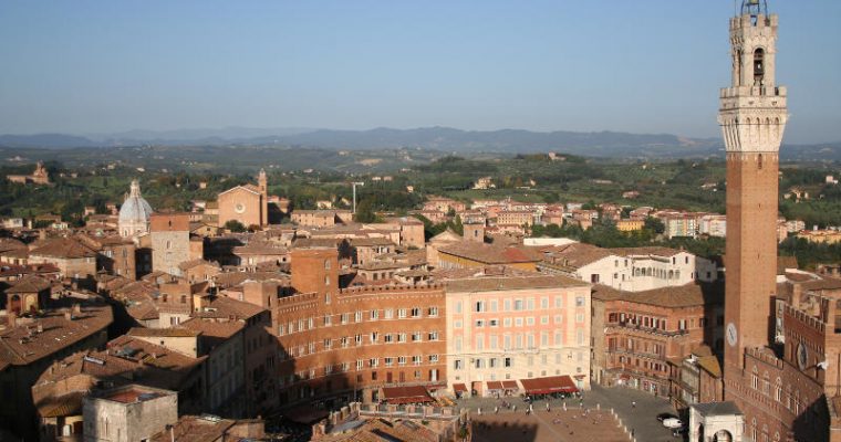 This is why countless tourists visit the small town of Siena in Italy