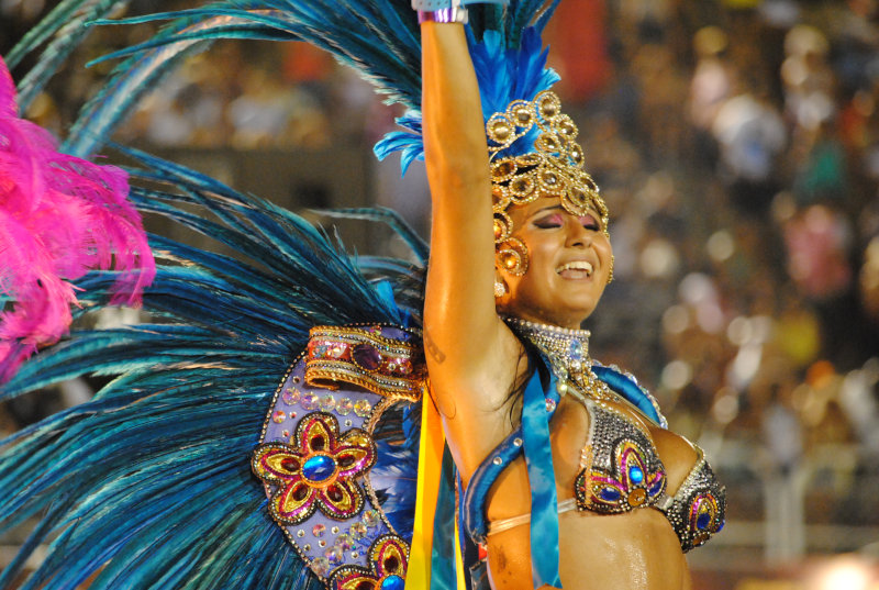 Carnival in Rio: Samba & extravagance, the most famous of Brazil!