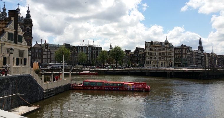 A (free) walking tour through the center of Amsterdam