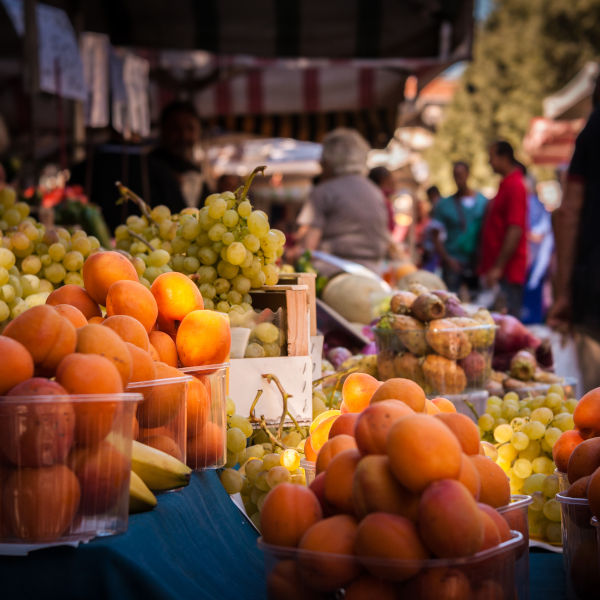 A guide to the best food markets, flea markets and street markets in